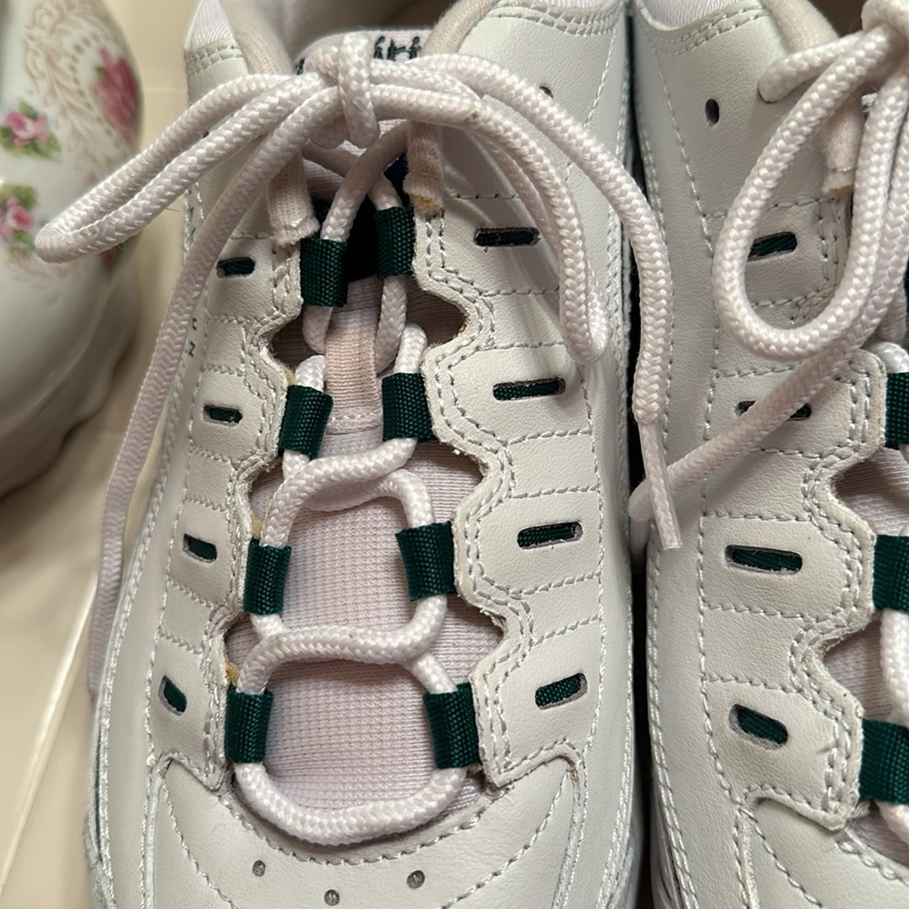 Easy Spirit White Leather Romy Walk & Run Athletic shoes -Size 9 EUC - Picture 3 of 13